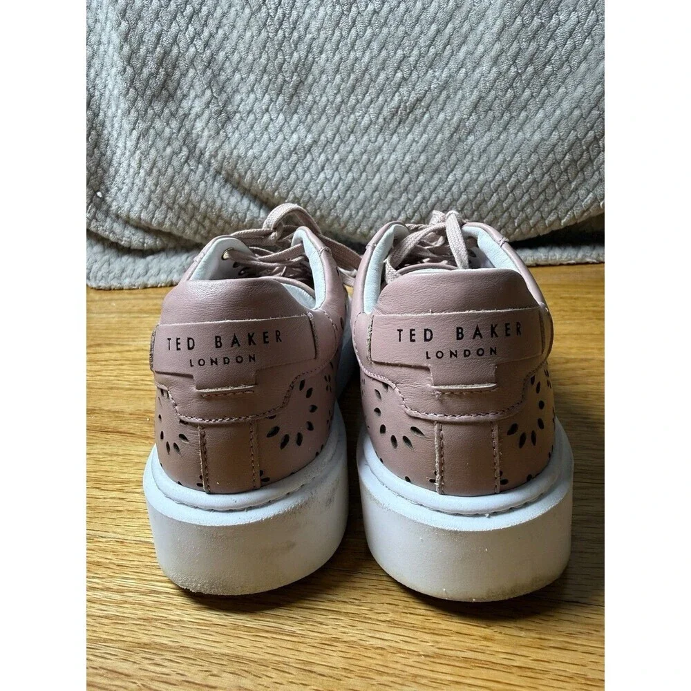 Ted Baker Women's Cwisp Laser Cut Platform Leather Sneakers Dusky Pink Sz 5.5 - Picture 9 of 16